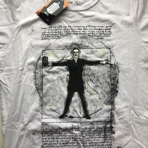 GLOWS IN THE DARK ‼️ Doctor Who Graphic Tee